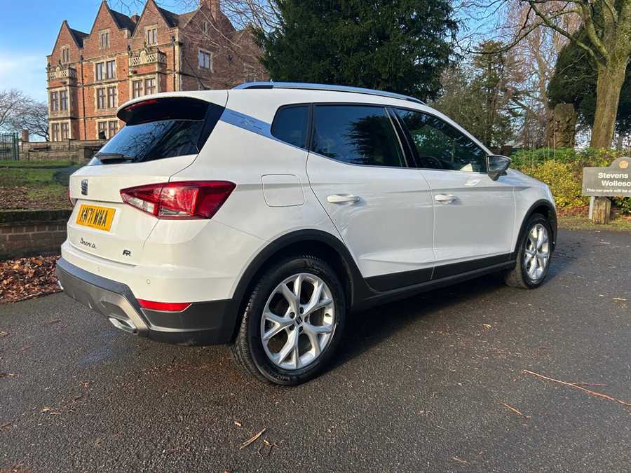Seat Arona